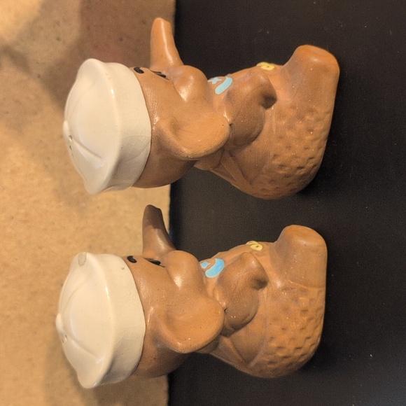 Vintage Twin Winton Baby Elephant Salt and Pepper Shakers California Pottery - Picture 2 of 7